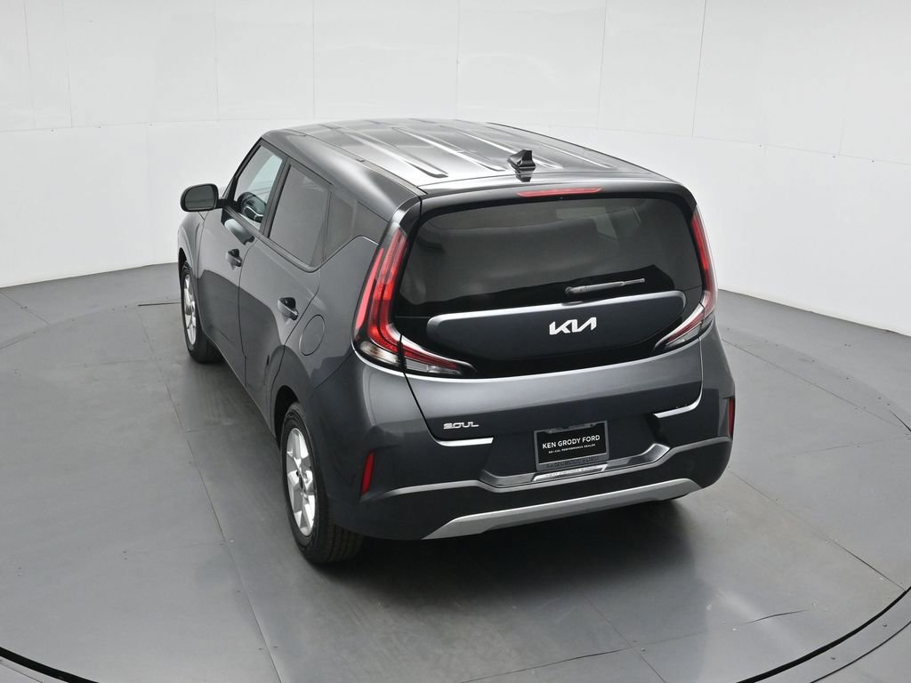 Used 2023 Kia Soul LX w/ Option Group 015 image 19