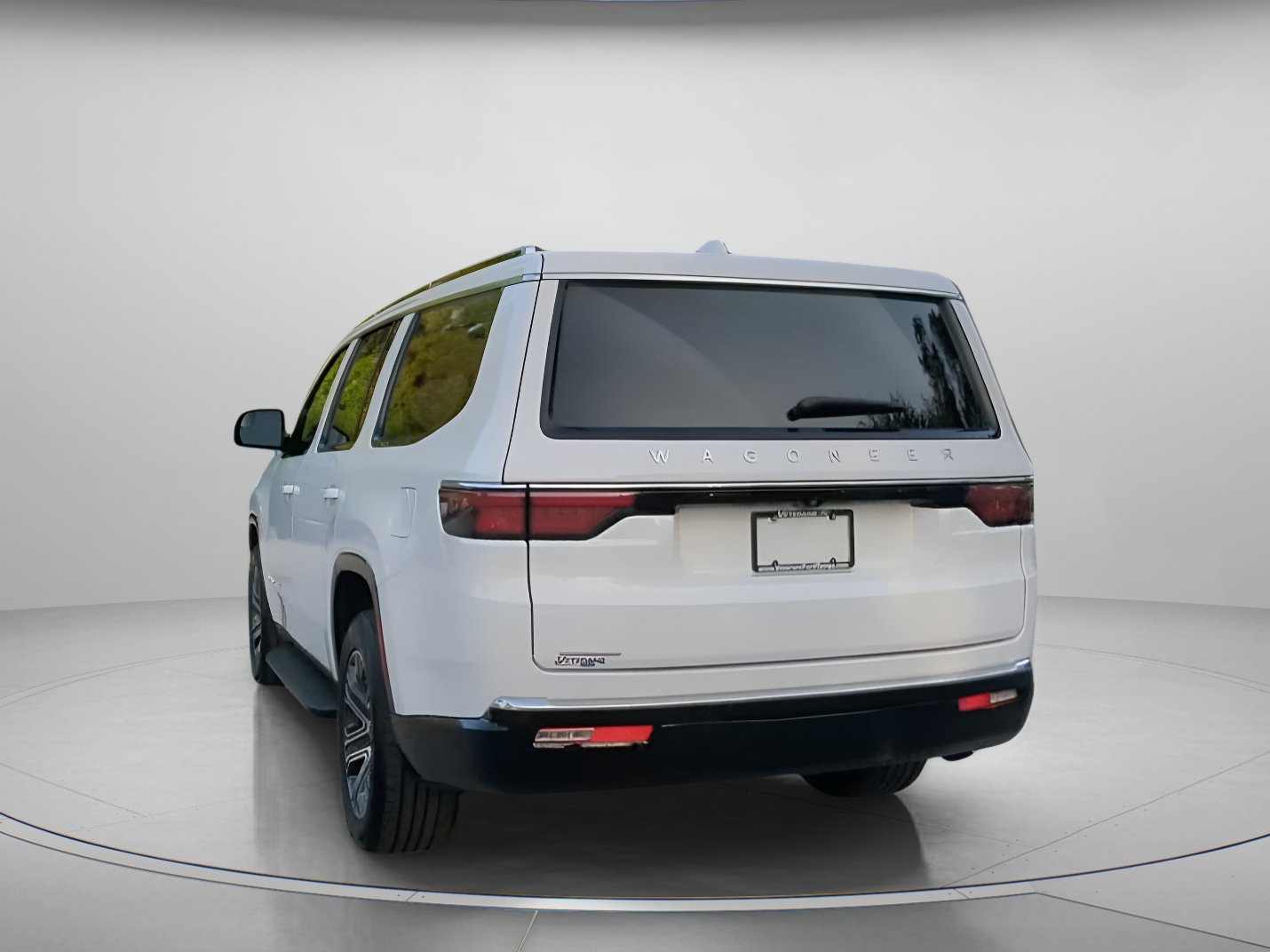 Used 2023 Jeep Wagoneer 4WD w/ Premium Group I image 22