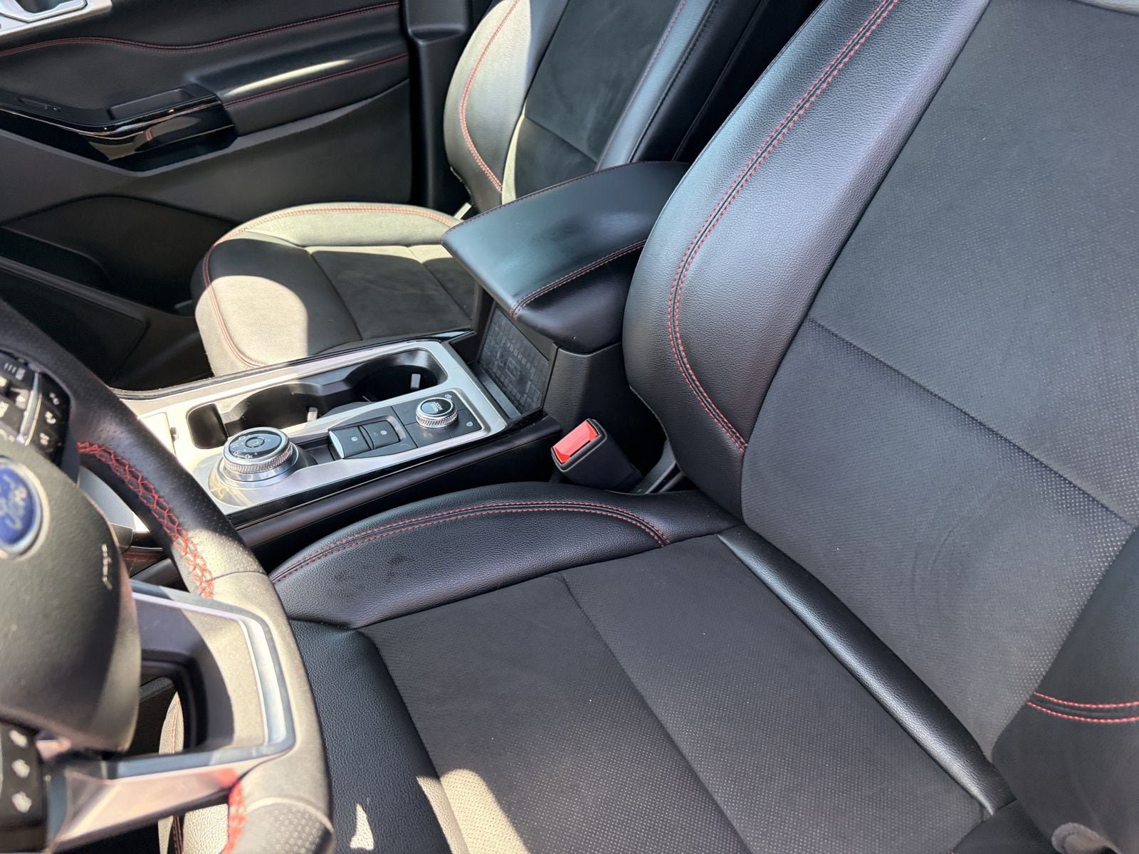 Certified 2023 Ford Explorer ST-Line AWD/4WD image 17