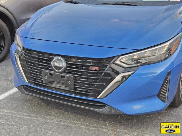 Used 2025 Nissan Sentra SR FWD image 2