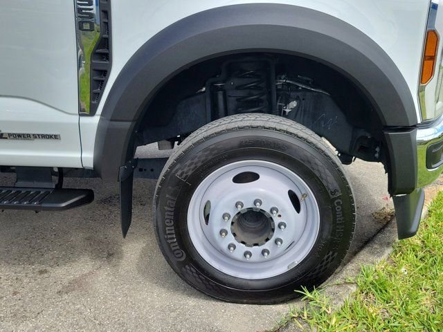 Certified 2024 Ford F550 2WD Crew Cab Super Duty image 8