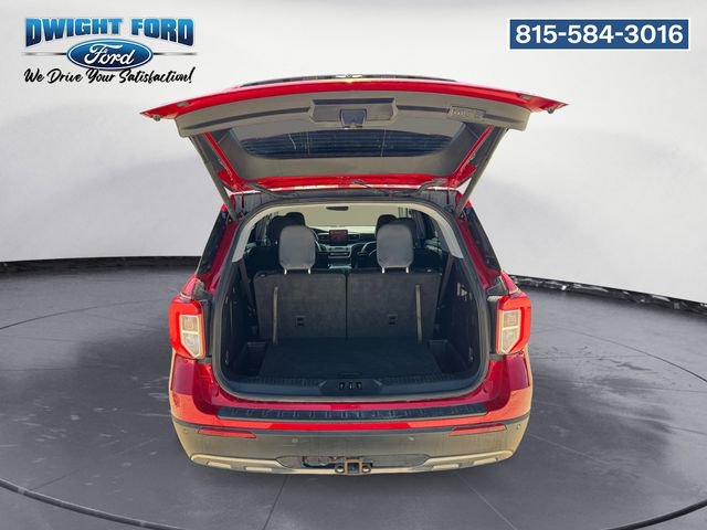 Certified 2021 Ford Explorer XLT w/ Equipment Group 202A AWD/4WD image 18