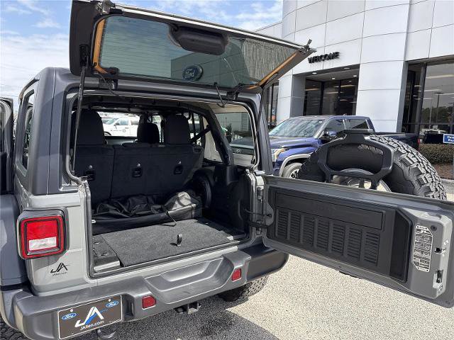 Used 2023 Jeep Wrangler Willys image 28