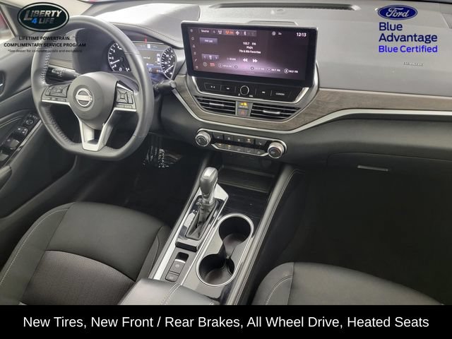 Used 2023 Nissan Altima 2.5 SV w/ SV Premium Package AWD/4WD image 32