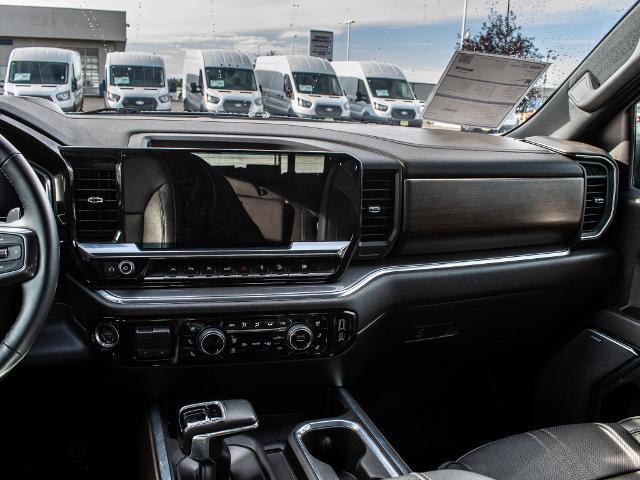 Used 2024 Chevrolet Silverado 1500 High Country w/ Technology Package AWD/4WD image 11