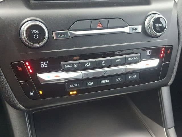 Certified 2020 Ford Explorer XLT w/ Comfort Package image 17