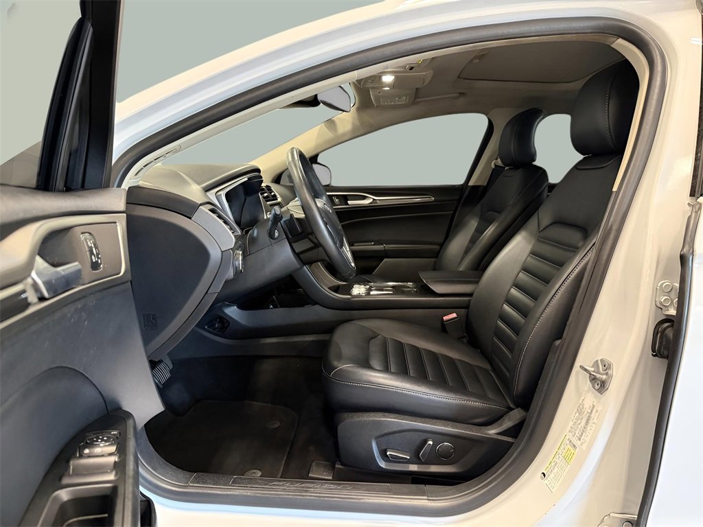 Certified 2019 Ford Fusion SEL image 15