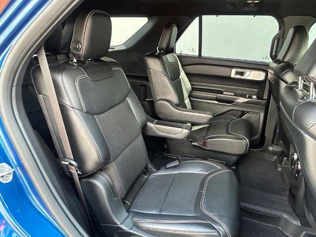 Certified 2020 Ford Explorer ST w/ Premium Technology Package AWD/4WD image 32