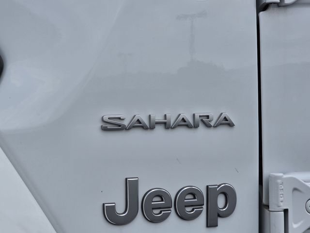 Used 2020 Jeep Wrangler Unlimited Sahara AWD/4WD image 33