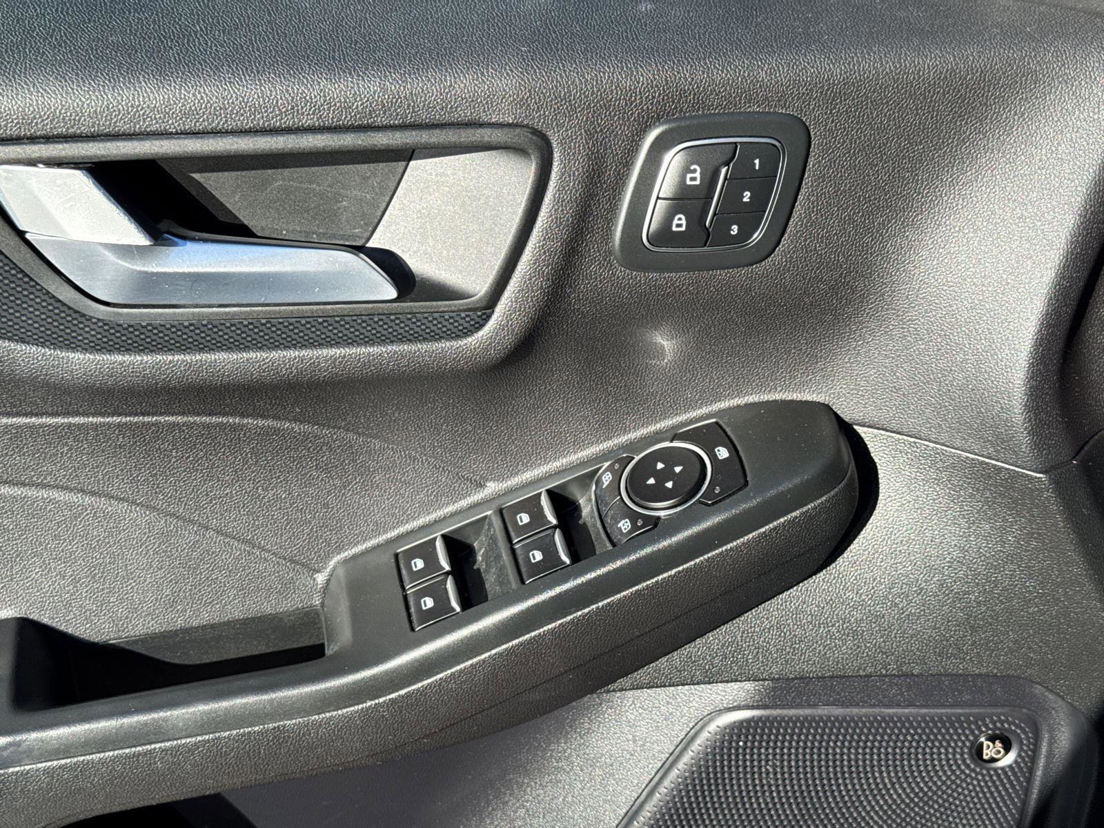 Certified 2023 Ford Escape ST-Line Elite w/ Premium Technology Package image 30