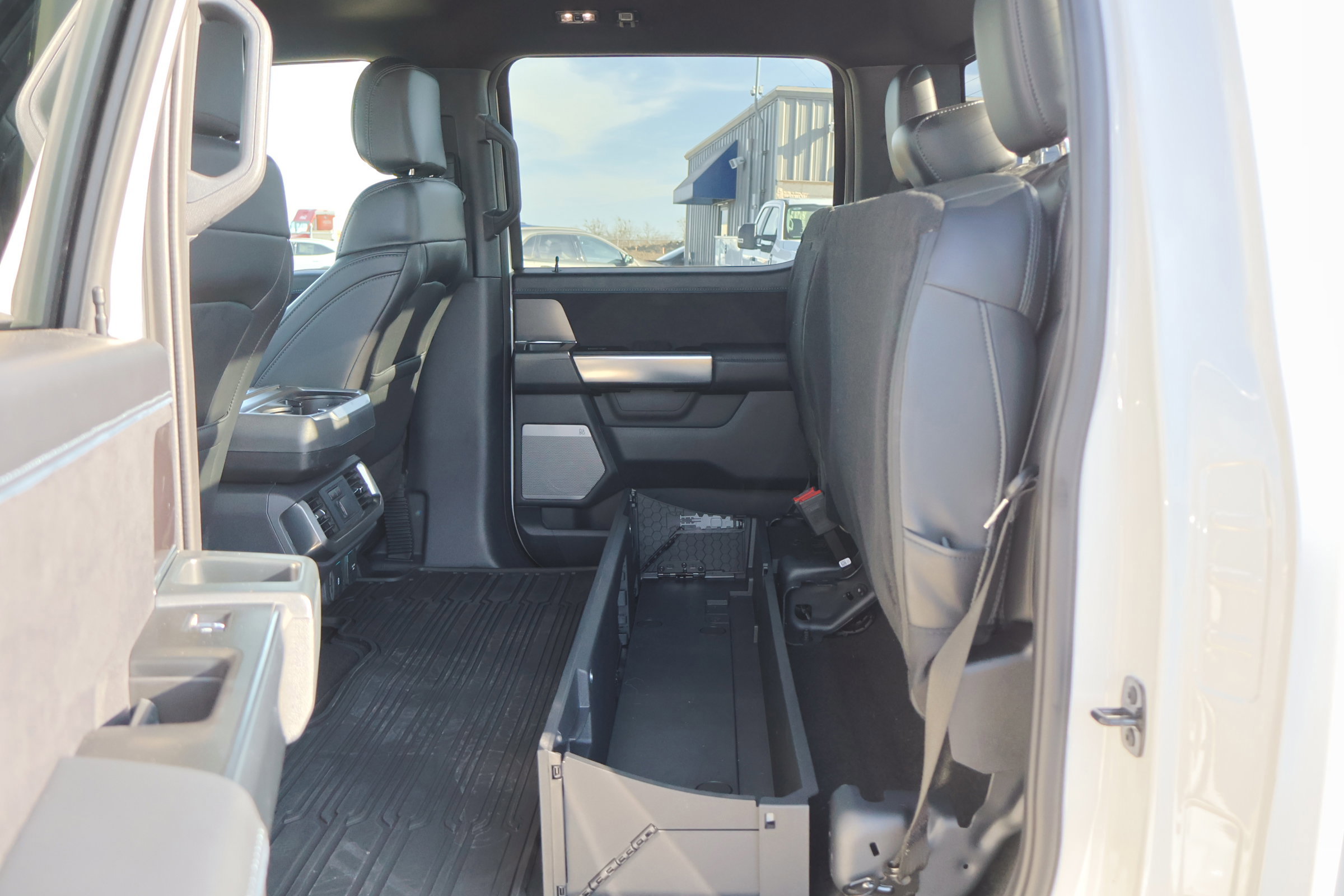 Certified 2025 Ford F150 Platinum w/ FX4 Off-Road Package image 30