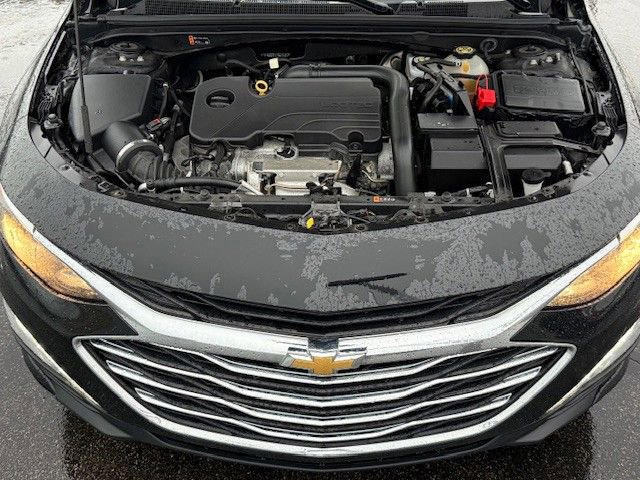 Used 2021 Chevrolet Malibu LT FWD image 32