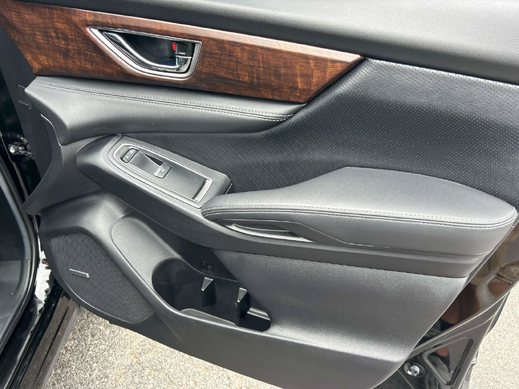 Used 2024 Subaru Ascent Touring AWD/4WD image 30