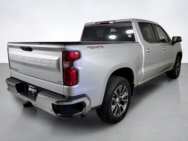 Used 2022 Chevrolet Silverado 1500 LT AWD/4WD image 3