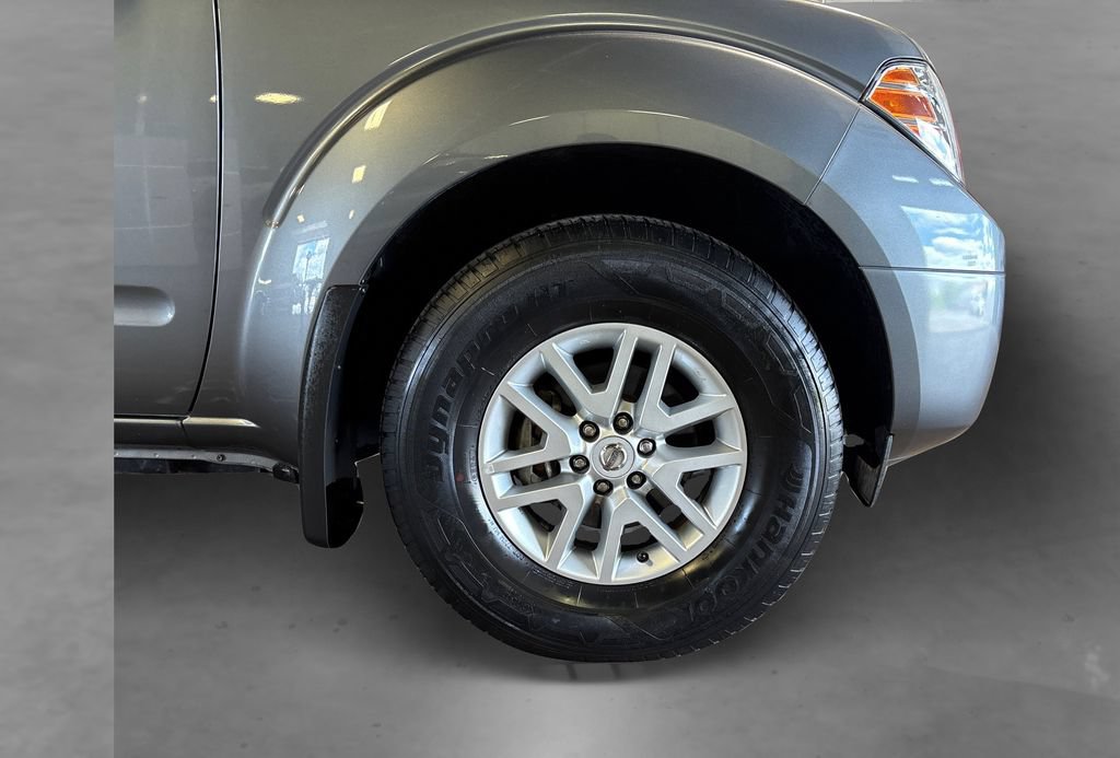 Used 2020 Nissan Frontier SV RWD image 21