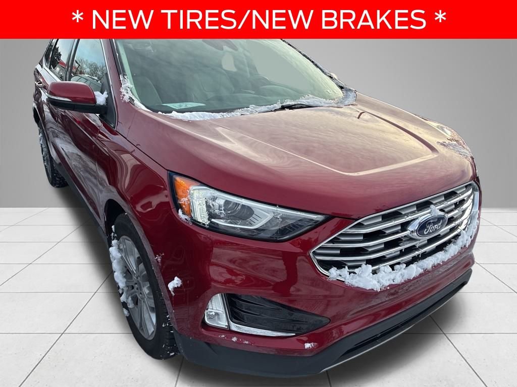 Certified 2019 Ford Edge Titanium w/ Cold Weather Package image 3