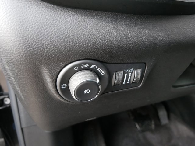 Used 2022 Jeep Compass Limited image 15