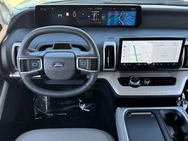 Certified 2025 Ford Expedition Active AWD/4WD image 11