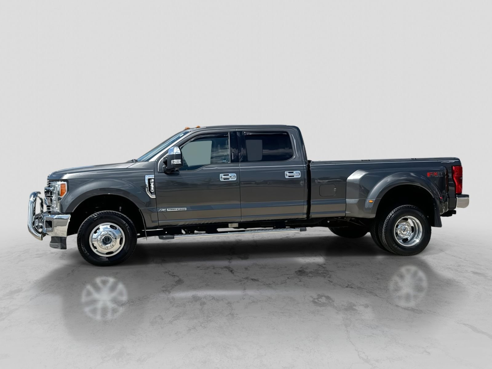 Certified 2017 Ford F350 Lariat w/ Lariat Ultimate Package AWD/4WD image 3