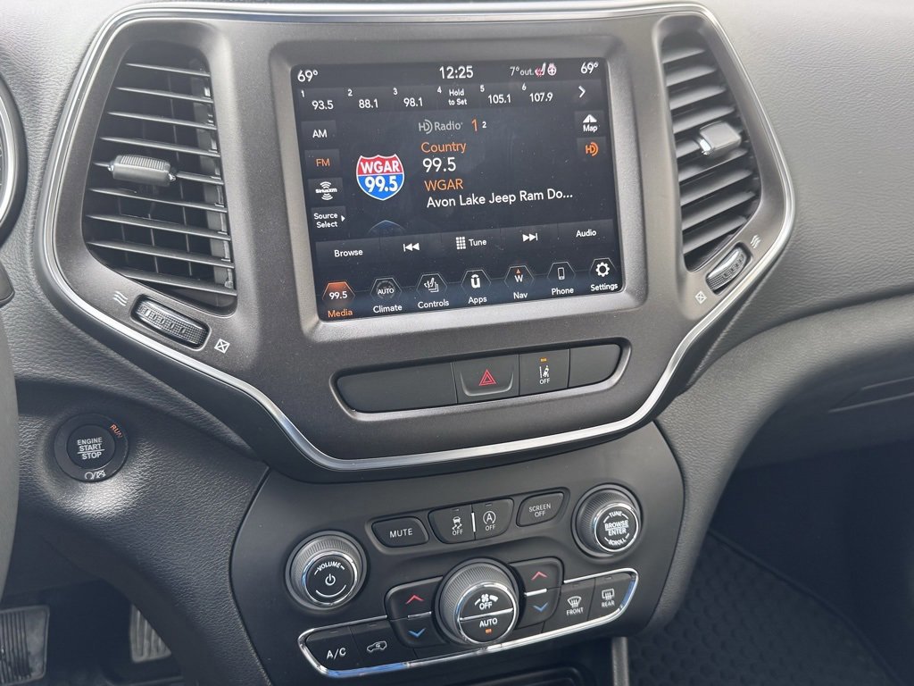 Used 2022 Jeep Cherokee Trailhawk w/ Sound & Nav Group image 33