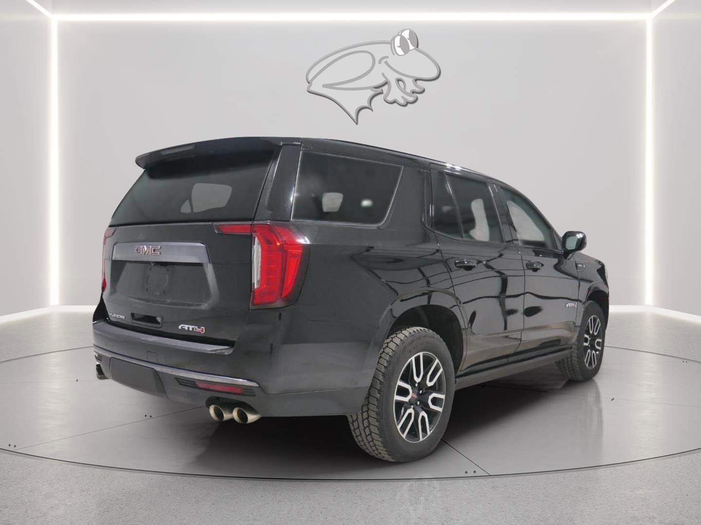 Used 2022 GMC Yukon AT4 w/ Max Trailering Package image 4