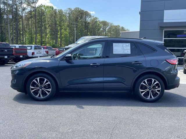 Certified 2022 Ford Escape SE w/ SE Sport Appearance Package FWD image 2