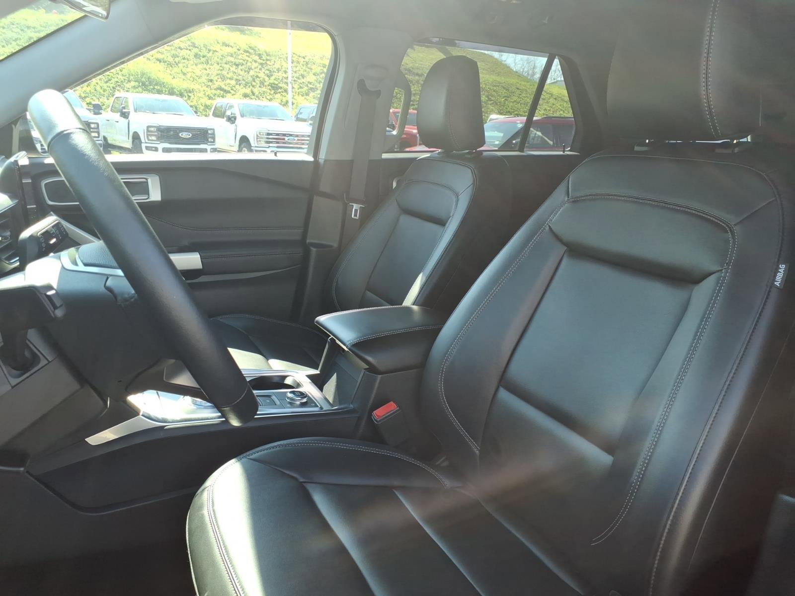 Certified 2023 Ford Explorer XLT w/ Equipment Group 202A image 8