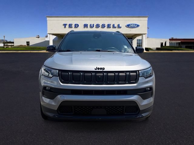 Used 2022 Jeep Compass Latitude w/ Convenience Group FWD image 2