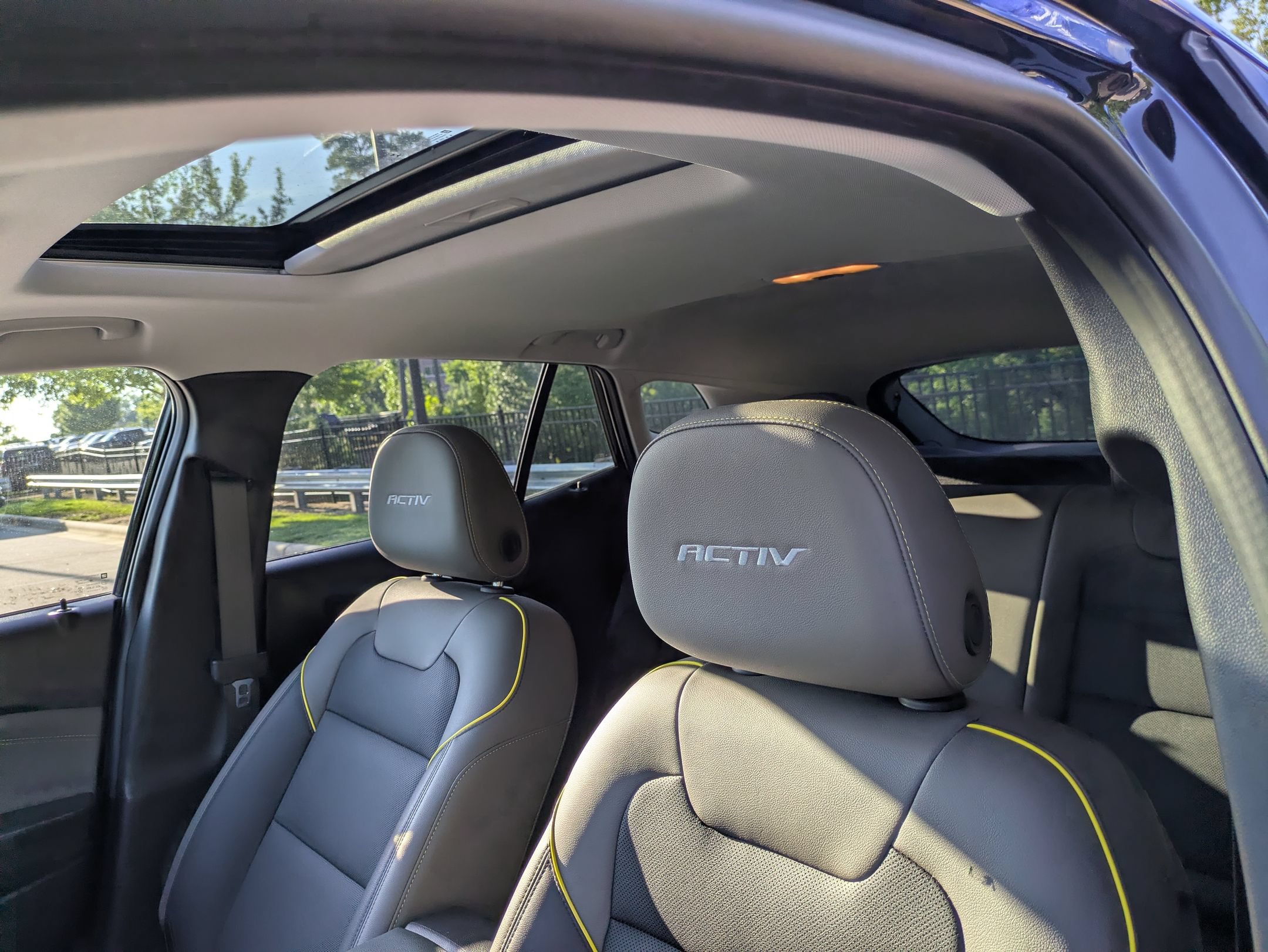 Used 2026 Chevrolet Trax ACTIV w/ Sunroof Package FWD image 28