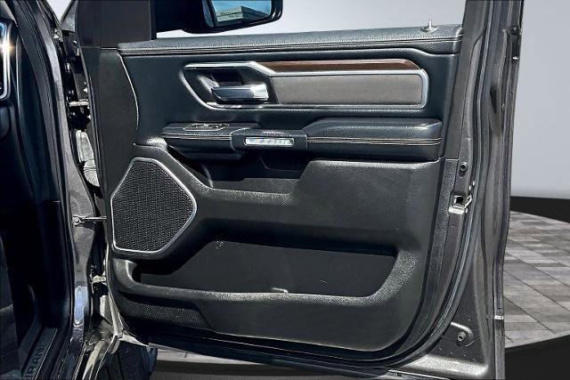 Used 2022 RAM 1500 Laramie AWD/4WD image 25