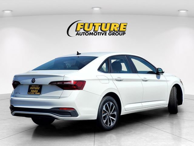 Used 2024 Volkswagen Jetta S image 5