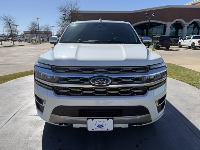 Certified 2024 Ford Expedition Platinum image 2