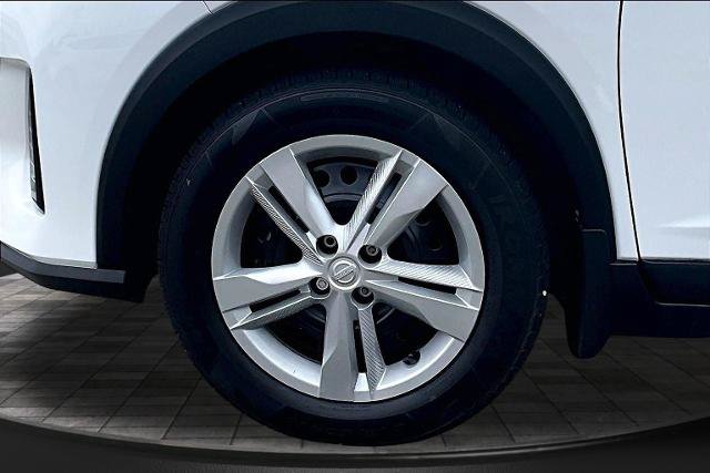 Used 2023 Nissan Kicks S w/ Interior Electronics Package FWD image 9