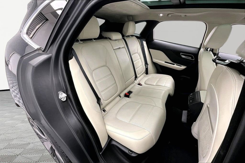 Used 2020 Jaguar F-PACE Prestige AWD/4WD image 27