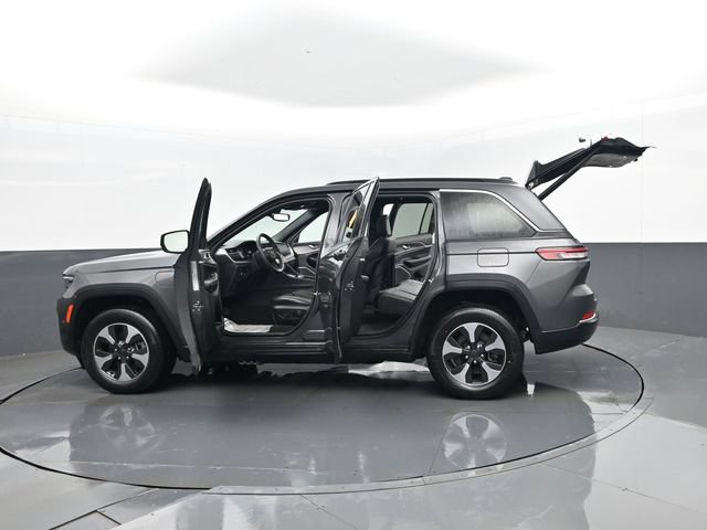 Used 2024 Jeep Grand Cherokee Limited 4xe AWD/4WD image 33