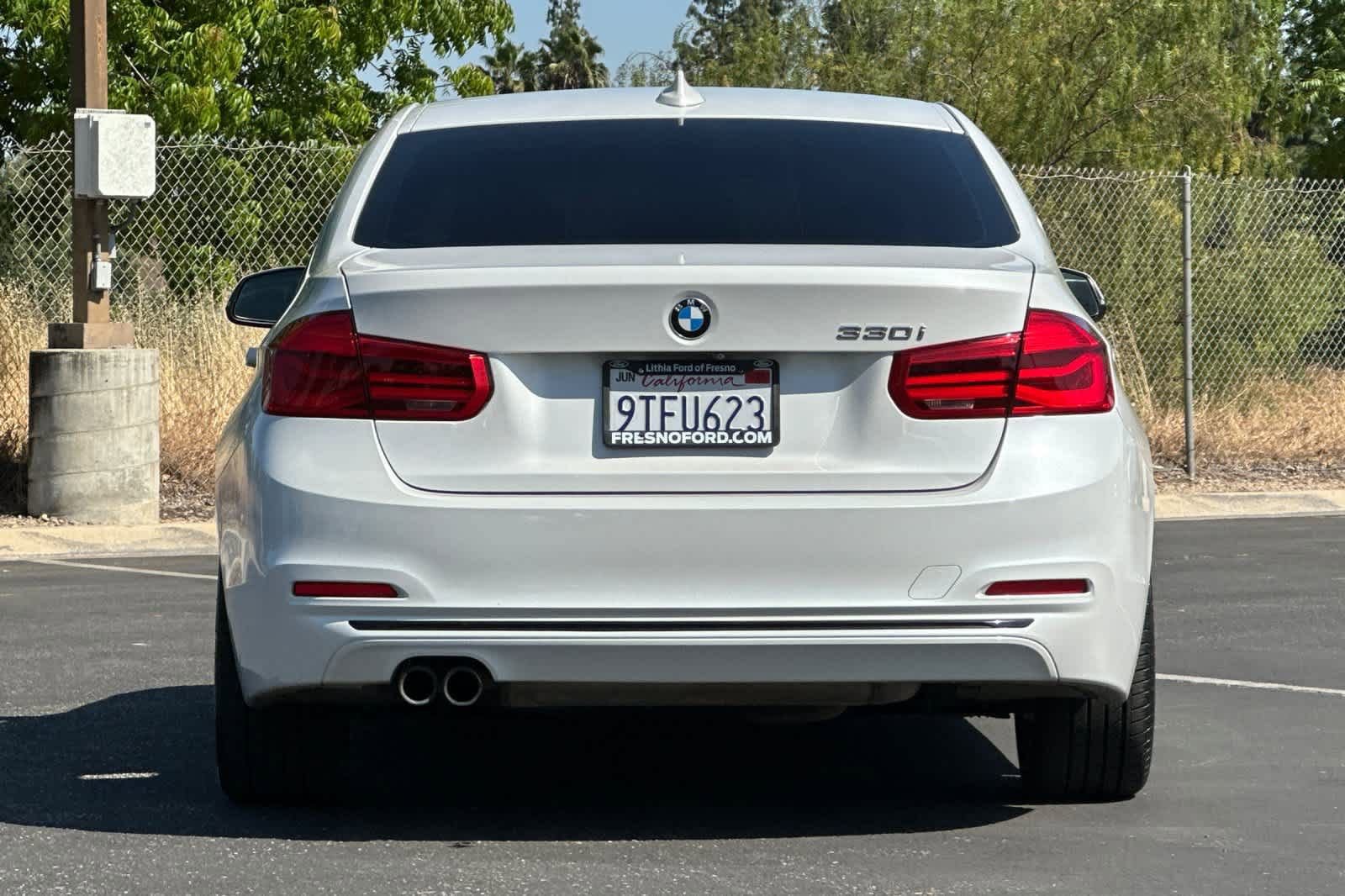 Used 2018 BMW 330i Sedan RWD image 8