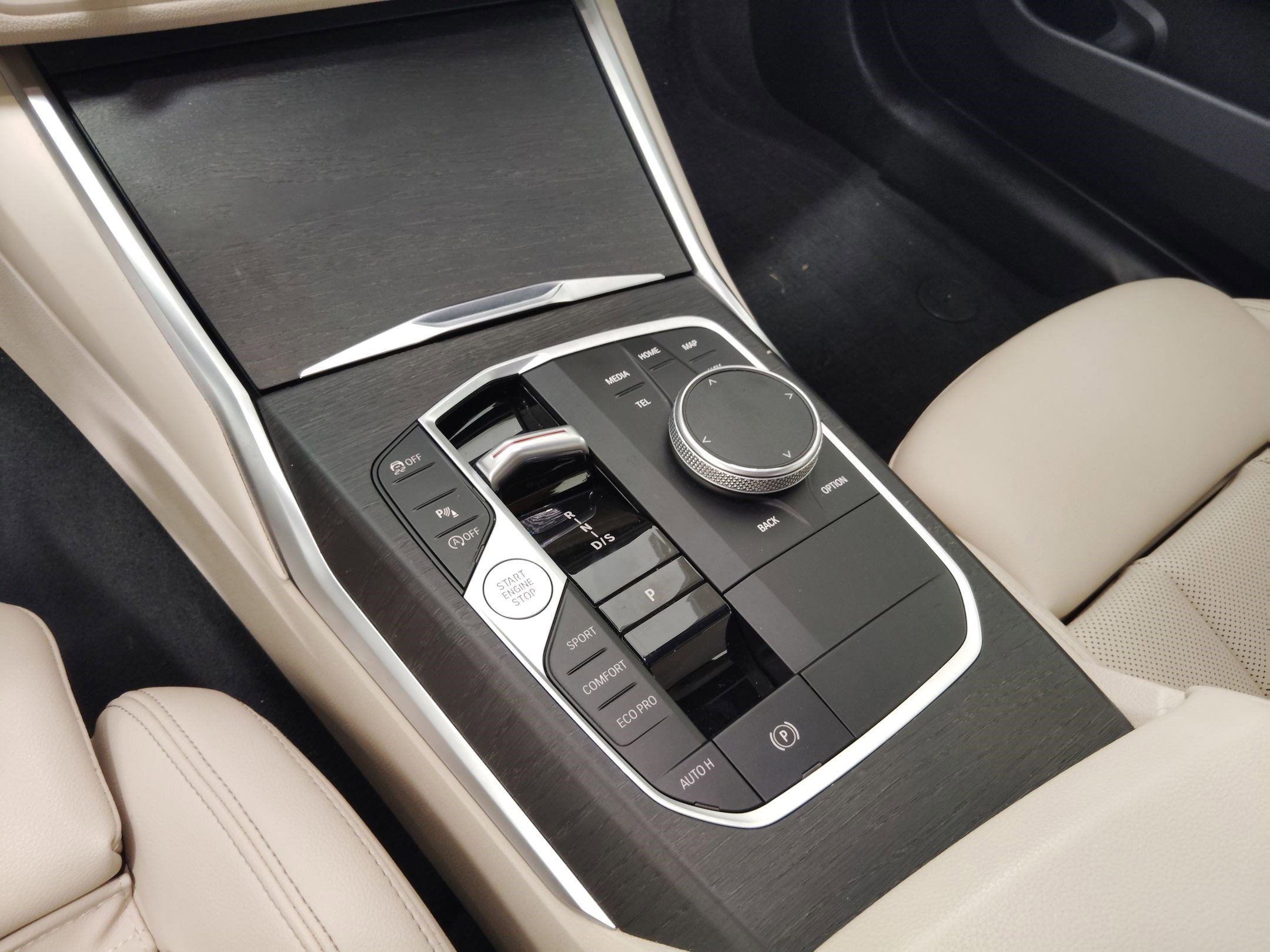 Used 2023 BMW 330i Sedan w/ Premium Package image 20