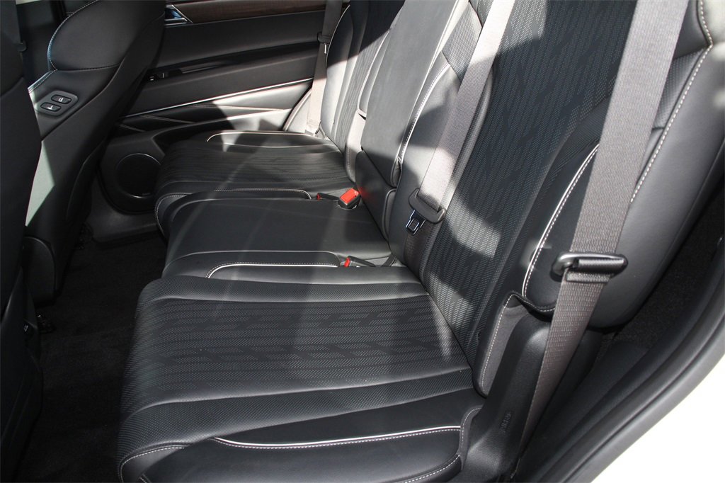 Used 2024 Genesis GV80 3.5T w/ Advanced Package image 21