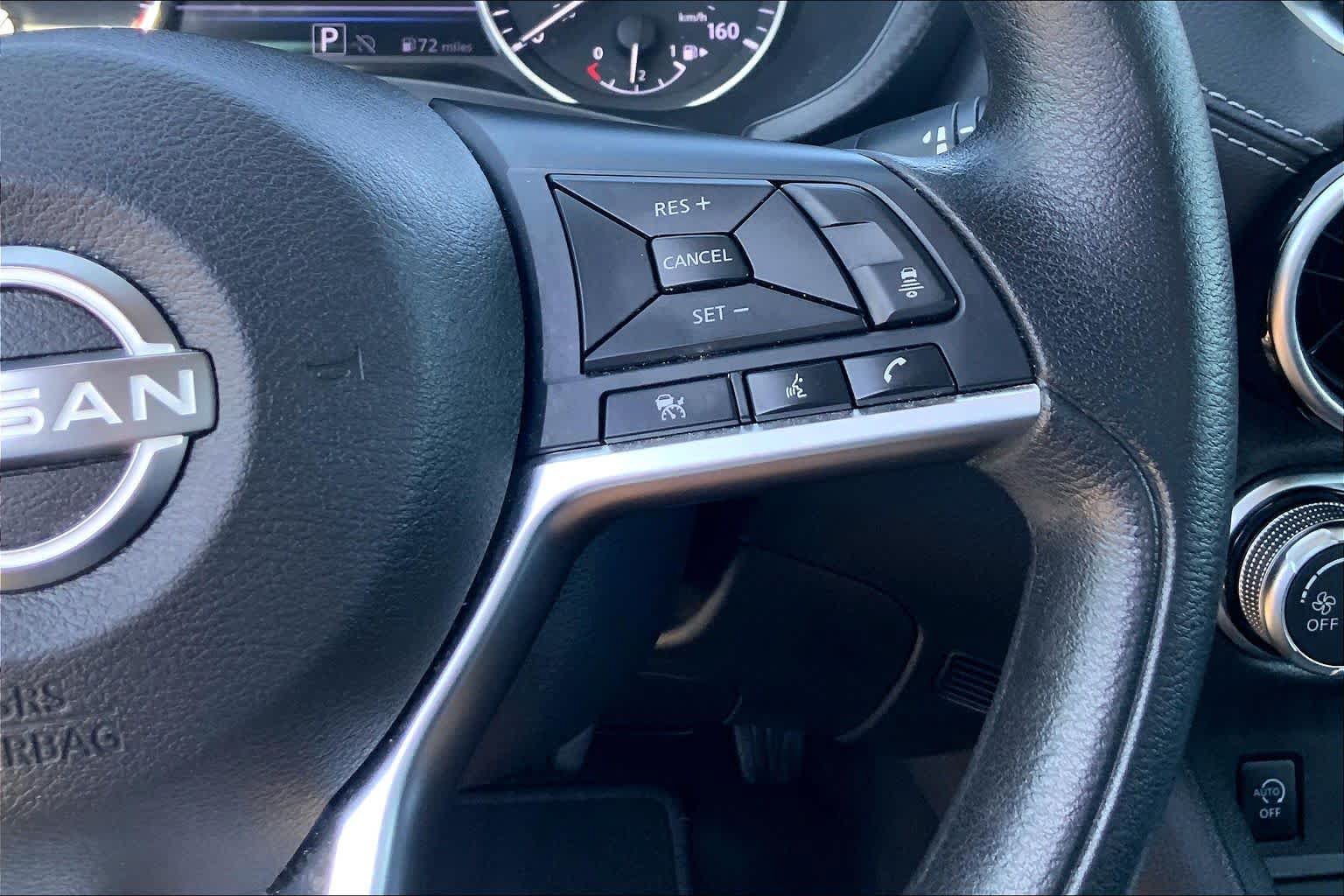 Used 2024 Nissan Sentra SV FWD image 25
