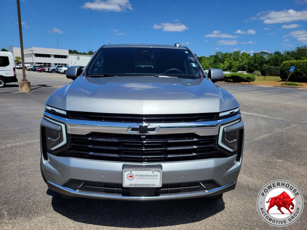 Used 2025 Chevrolet Suburban LS image 8
