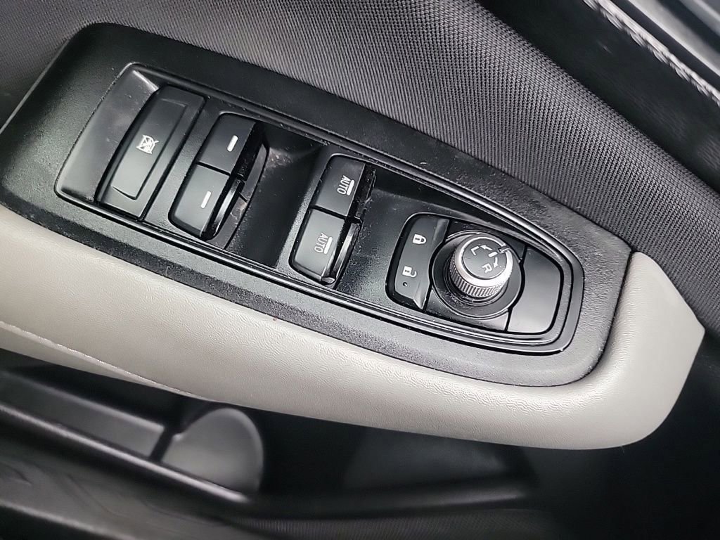 Used 2023 Subaru Outback Premium image 39