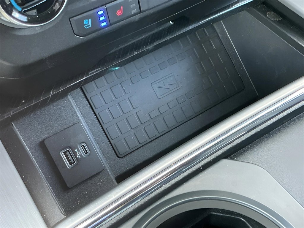 Certified 2021 Ford F350 Platinum w/ Tremor Off-Road Package image 48