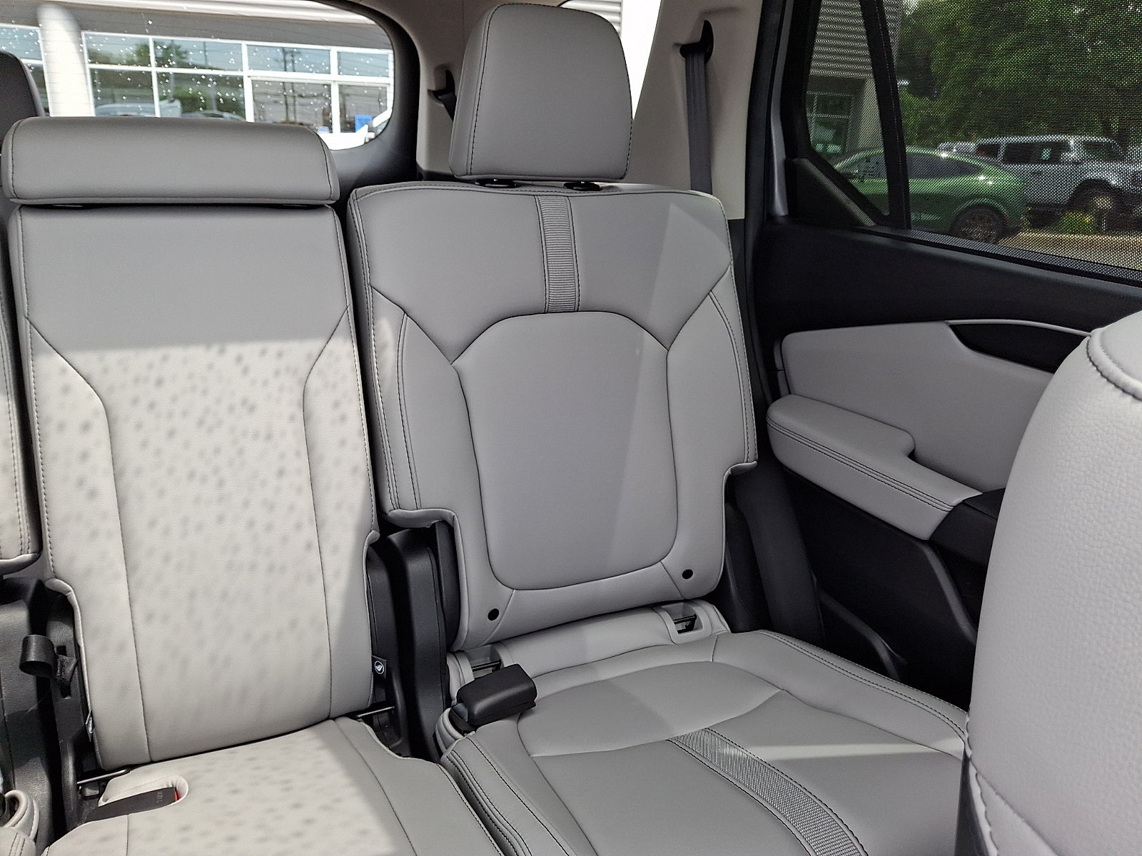 Used 2025 Honda Pilot Touring image 19