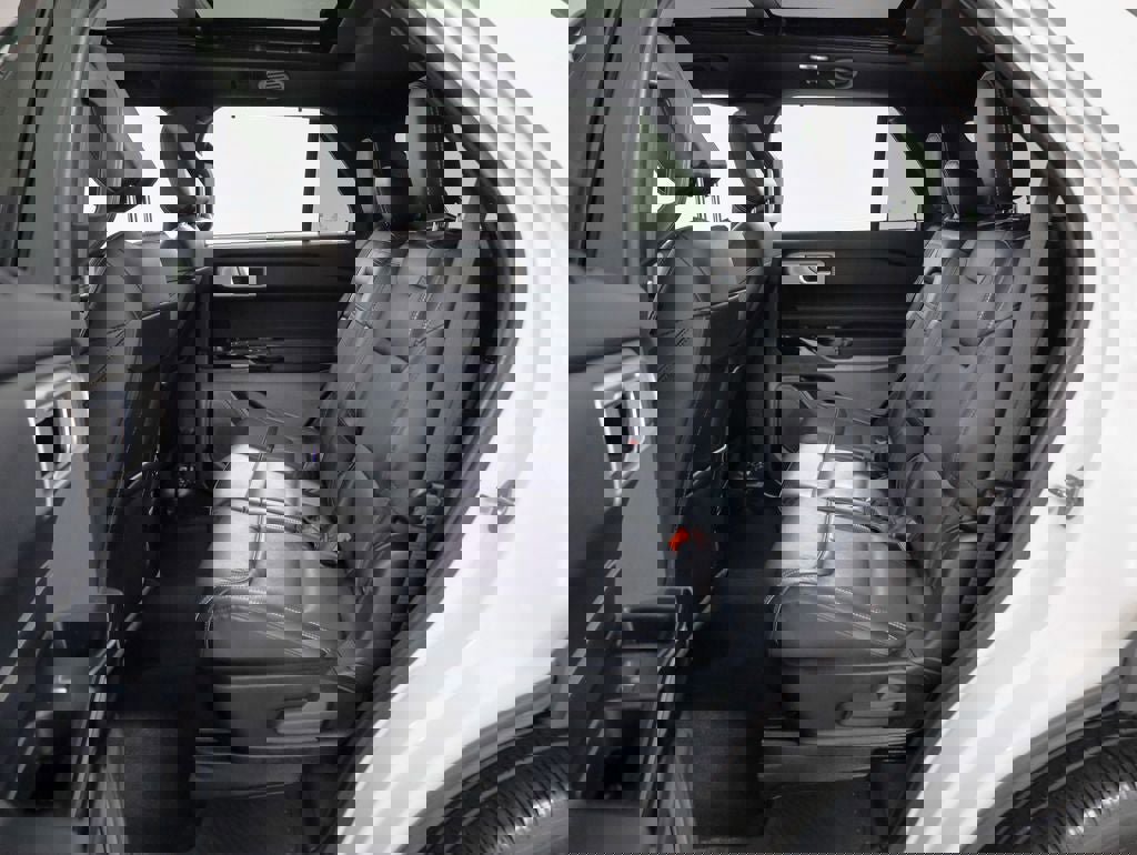 Certified 2022 Ford Explorer ST w/ Equipment Group 401A image 27