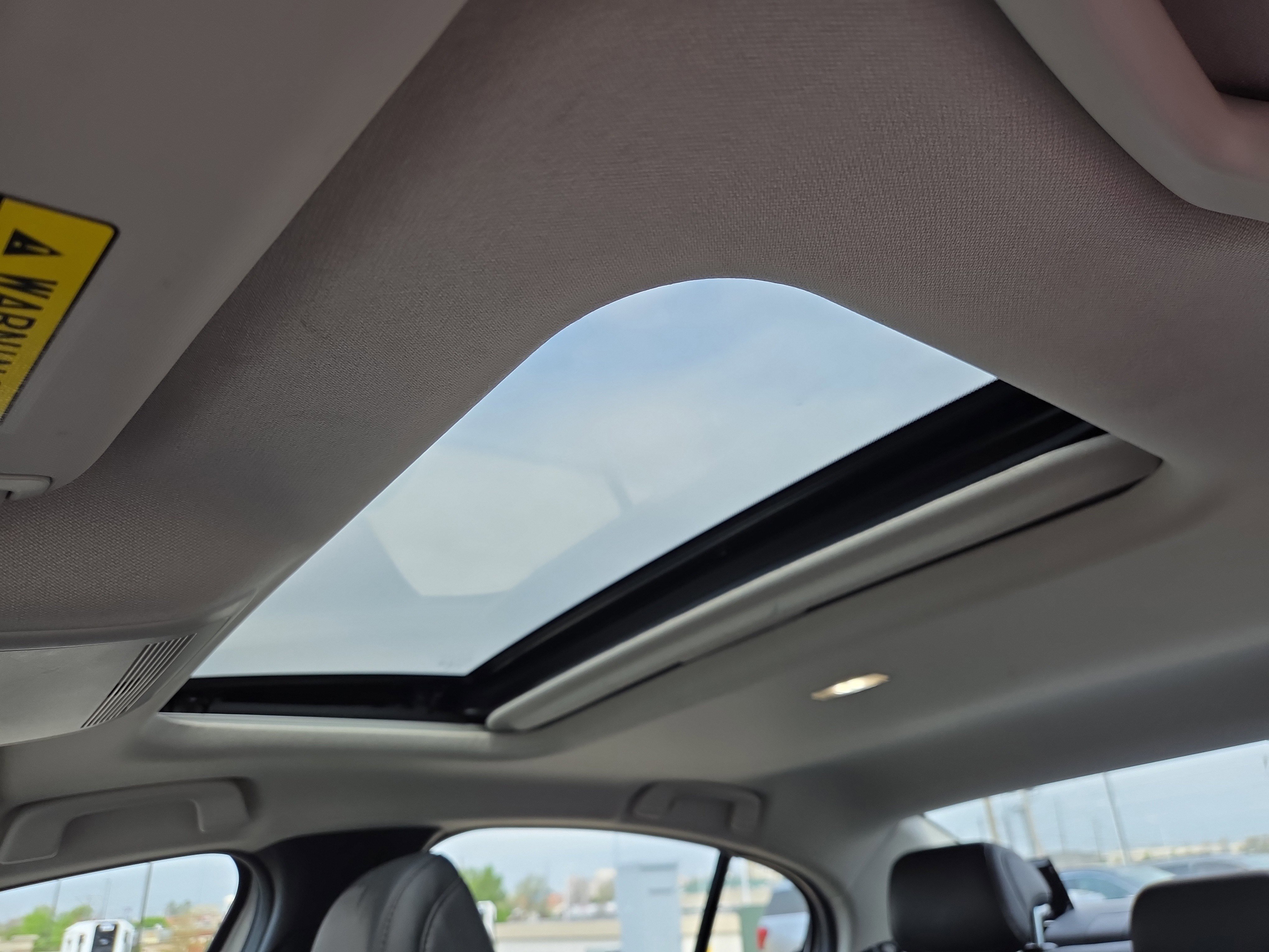 Used 2024 MAZDA MAZDA3 s image 27