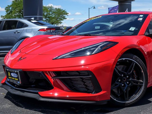 Used 2024 Chevrolet Corvette Stingray Preferred Cpe w/ Z51 Performance Package RWD image 3