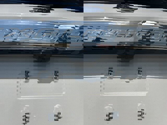 Certified 2022 Ford Explorer Limited w/ Equipment Group 301A image 10