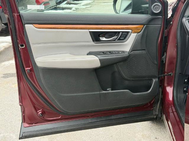 Used 2019 Honda CR-V Touring image 11