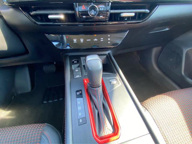 Used 2026 Nissan Kicks SR FWD image 26