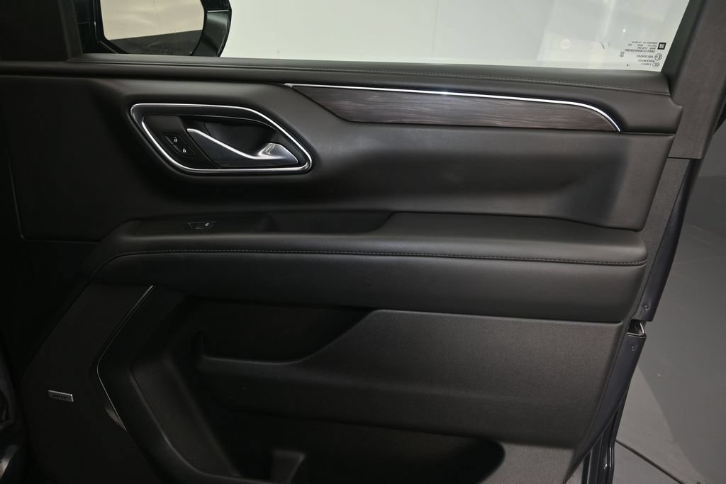 Used 2024 Chevrolet Tahoe LT RWD image 15